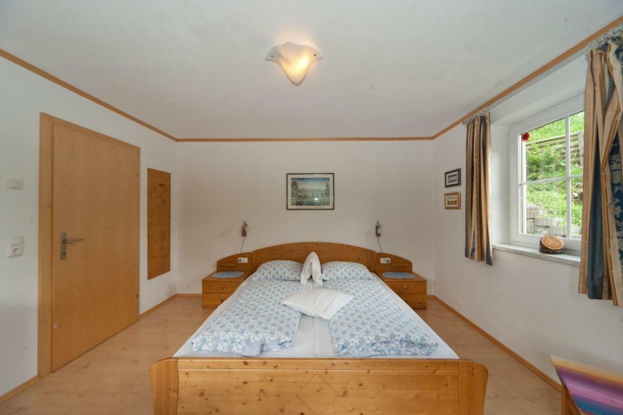 Haus Taumberger Apartamento Sankt Jakob in Defereggen Exterior foto