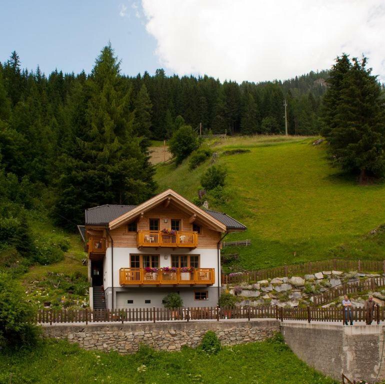 Haus Taumberger Apartamento Sankt Jakob in Defereggen Exterior foto